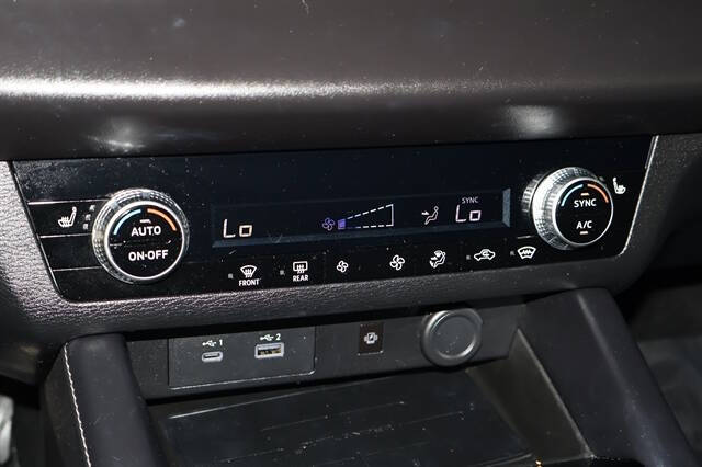 2022 Mitsubishi Outlander Black Edition