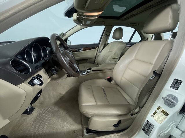 2012 Mercedes-Benz C-Class C 300 Luxury 4MATIC