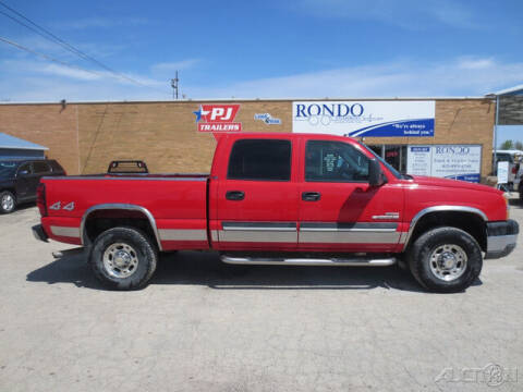 2004 Chevrolet Silverado 2500HD for sale at Rondo Truck & Trailer in Sycamore IL