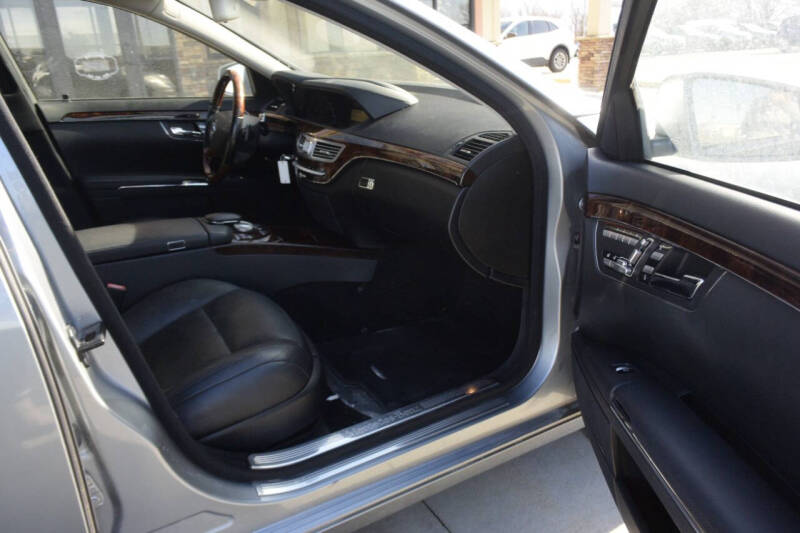 2013 Mercedes-Benz S-Class S 550 4MATIC