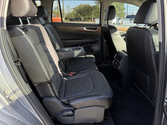 2024 Volkswagen Atlas SE