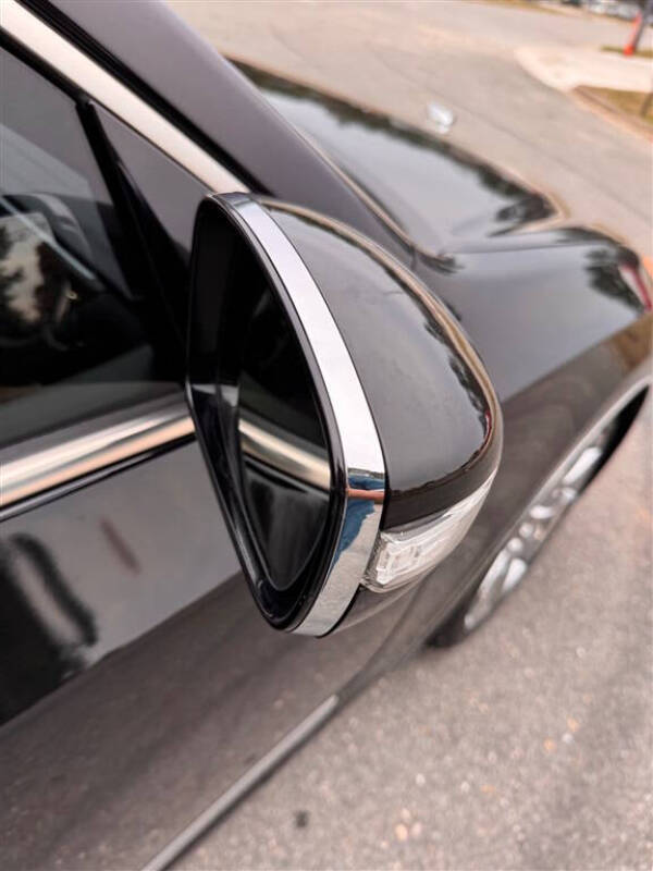2012 Hyundai Equus