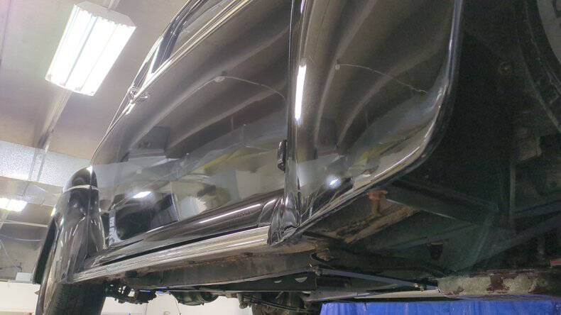 1942 Ford Super Deluxe