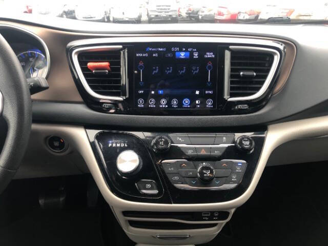 2017 Chrysler Pacifica Touring