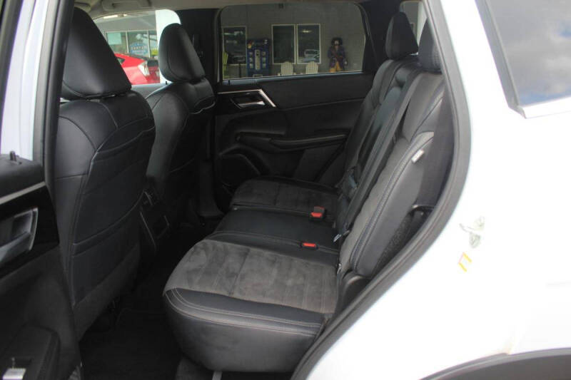 2024 Mitsubishi Outlander