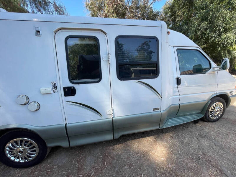 2002 Winnebago Rialta