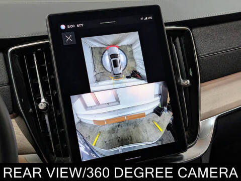 2025 Volvo XC90 B5 Plus Bright Theme 7P