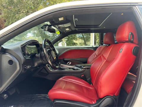 2020 Dodge Challenger SXT