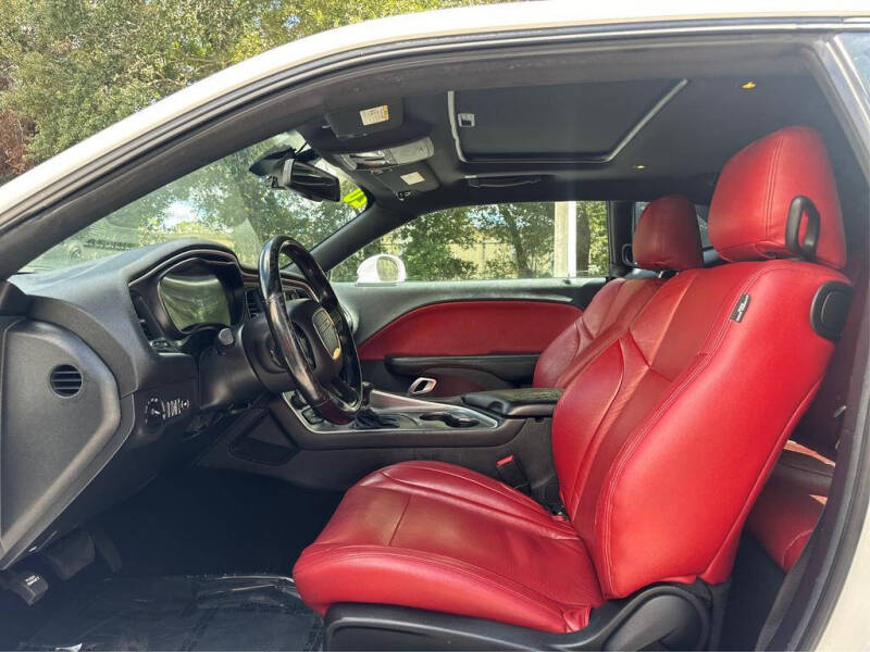 2020 Dodge Challenger SXT