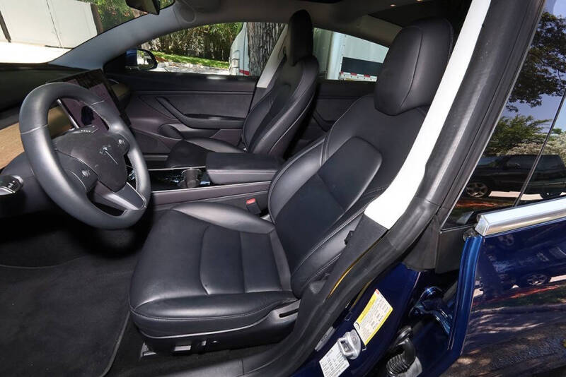 2019 Tesla Model 3 Standard Range Plus