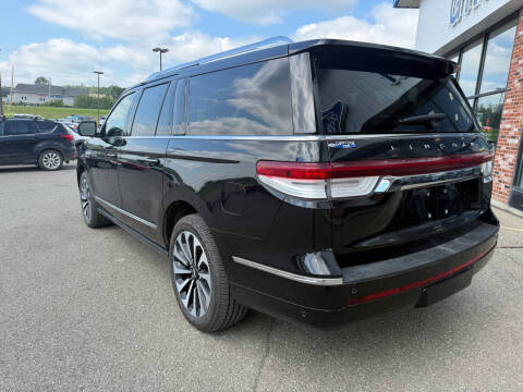 2022 Lincoln Navigator L Reserve