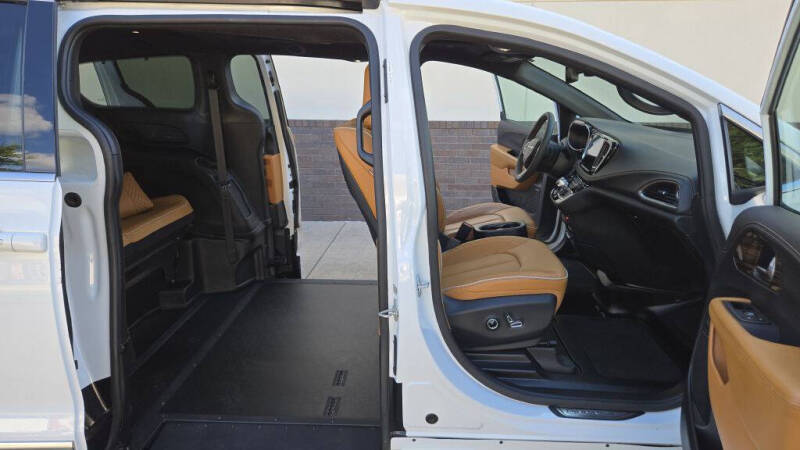2022 Chrysler Pacifica Pinnacle
