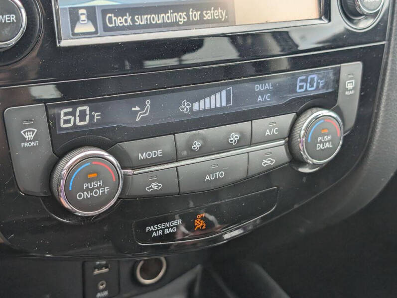 2016 Nissan Rogue SL