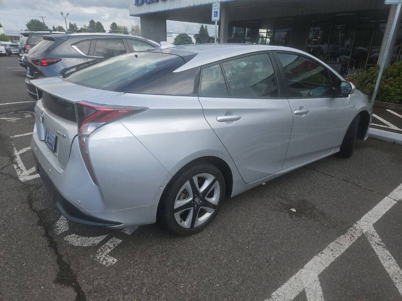 2018 Toyota Prius Three Touring