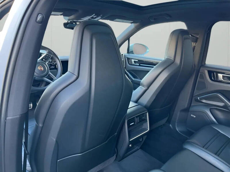 2019 Porsche Cayenne S