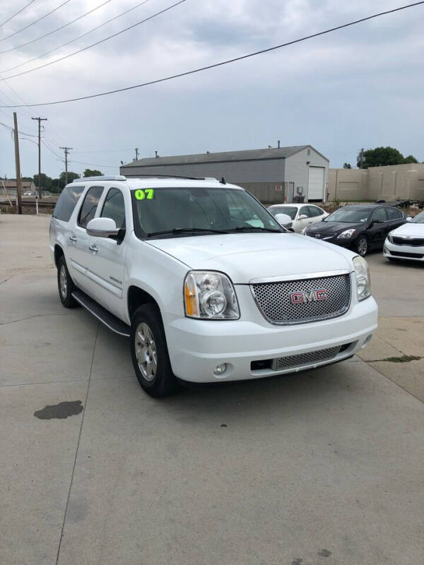 2007 GMC Yukon XL for sale at A & B Auto Sales LLC in Lincoln NE