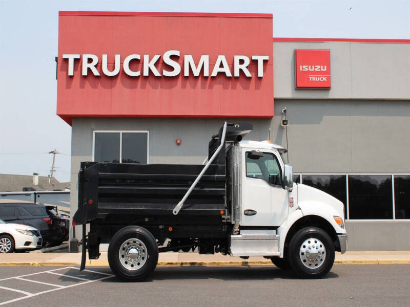 2025 Kenworth T280