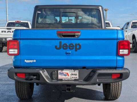 2026 Jeep Gladiator Sport