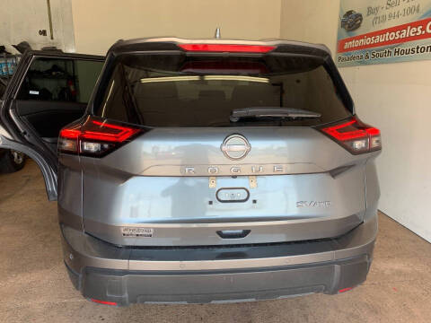 2024 Nissan Rogue SV