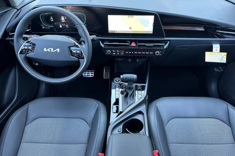 2025 Kia Niro EX Touring