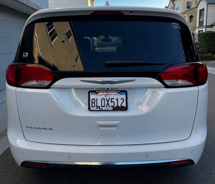 2018 Chrysler Pacifica Touring L Plus