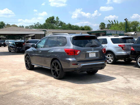 2019 Nissan Pathfinder SV