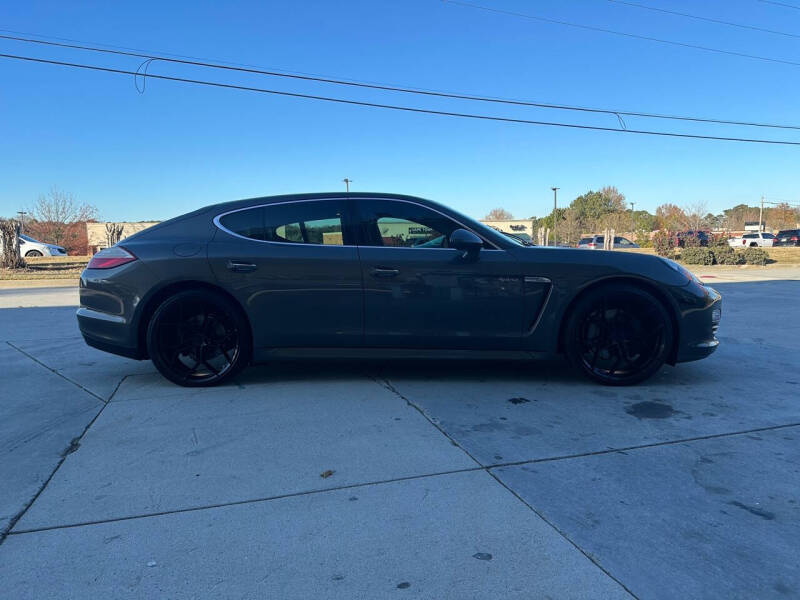 2013 Porsche Panamera S Hybrid photo 17