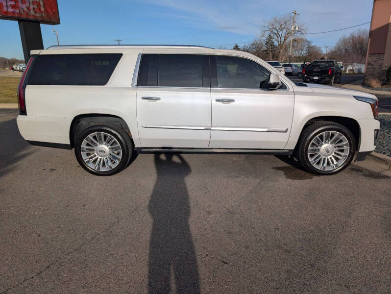 2019 Cadillac Escalade ESV Platinum