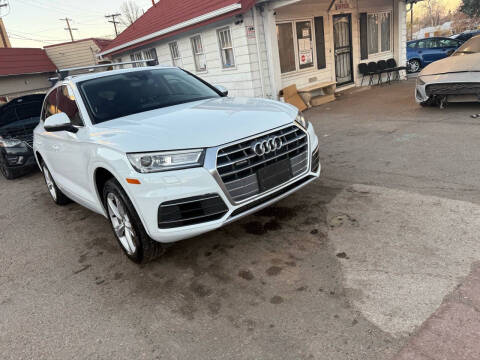 2020 Audi Q5 quattro Titanium Premium 45 TFSI