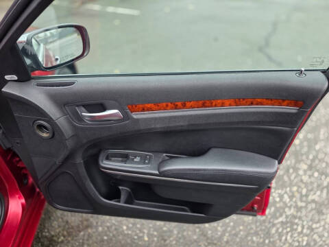 2012 Chrysler 300 Limited