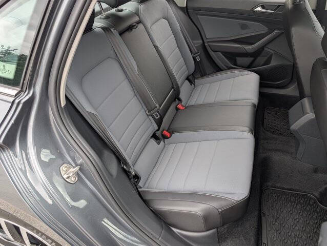 2025 Volkswagen Jetta SE
