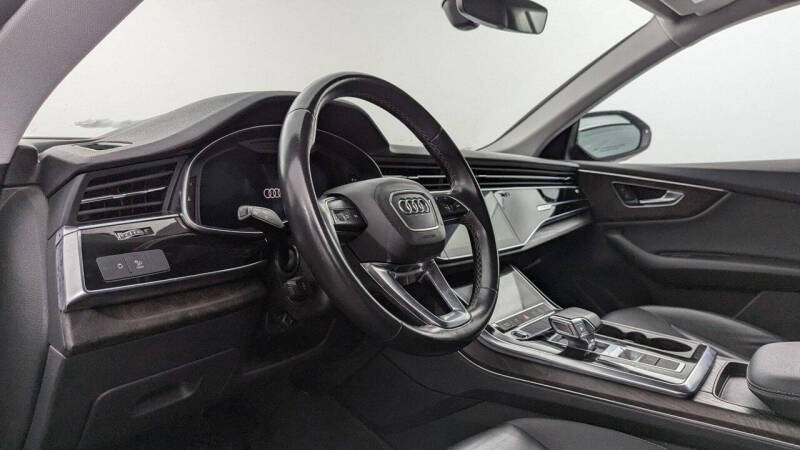 2022 Audi Q8 quattro Premium 55 TFSI