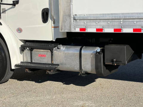 2018 Freightliner M2 106