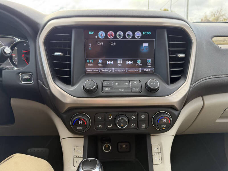 2017 GMC Acadia Denali