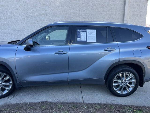 2023 Toyota Highlander Hybrid Limited