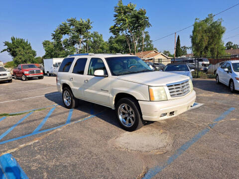 2003 Cadillac Escalade