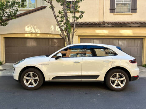 2017 Porsche Macan