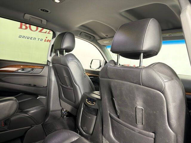 2018 Cadillac Escalade Standard