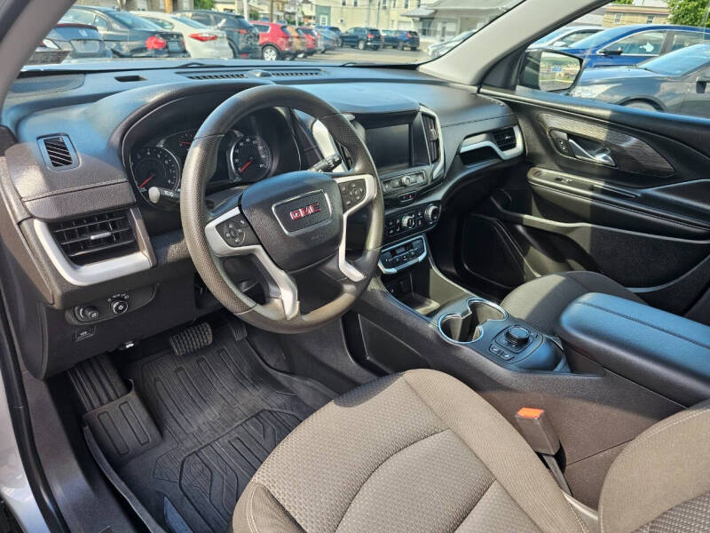 2024 GMC Terrain SLE