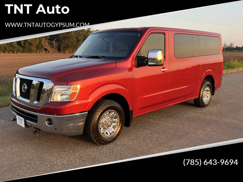 2020 Nissan NV Passenger SL's photo