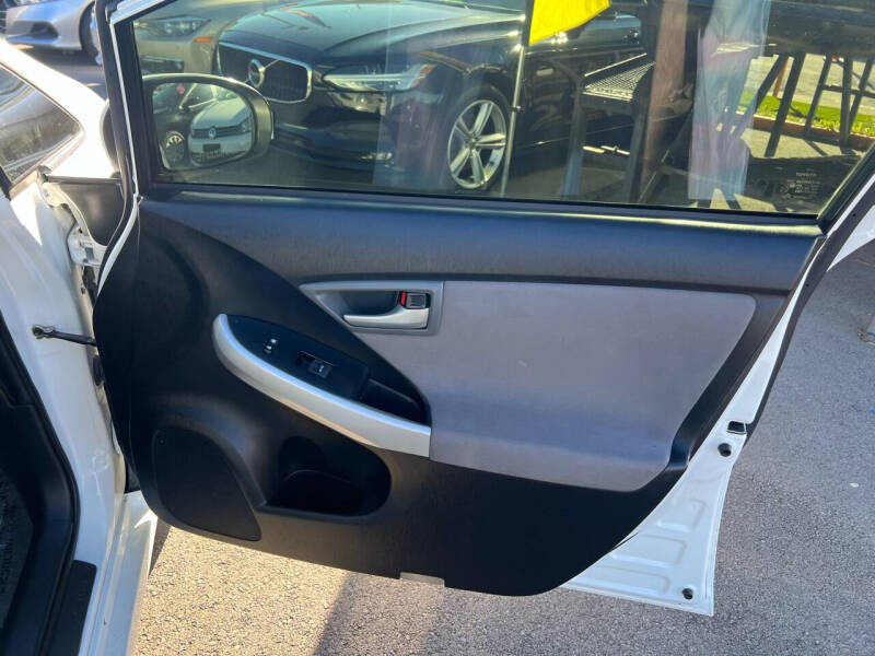 2013 Toyota Prius Two