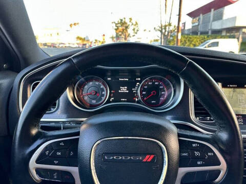 2017 Dodge Charger SXT