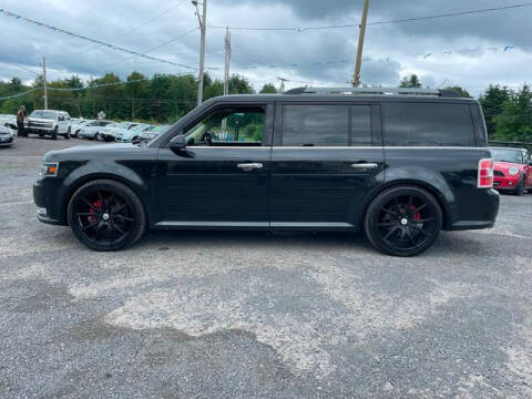 2013 Ford Flex for sale at Upstate Auto Sales Inc. in Pittstown NY