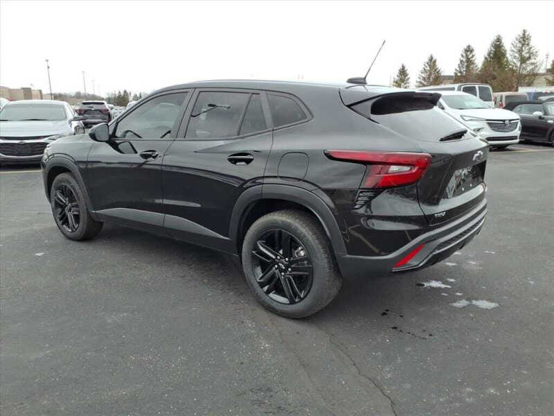 2025 Chevrolet Trax RS