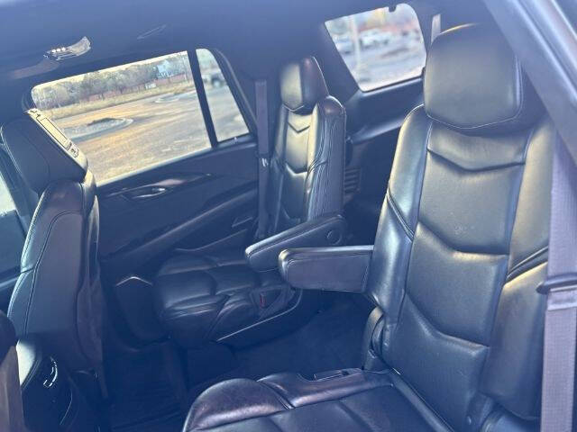 2017 Cadillac Escalade Platinum