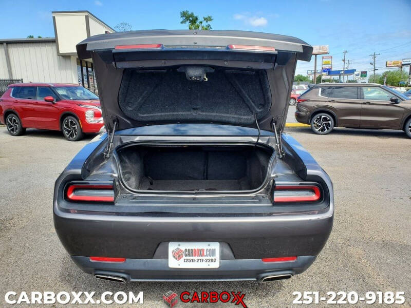 2019 Dodge Challenger SXT