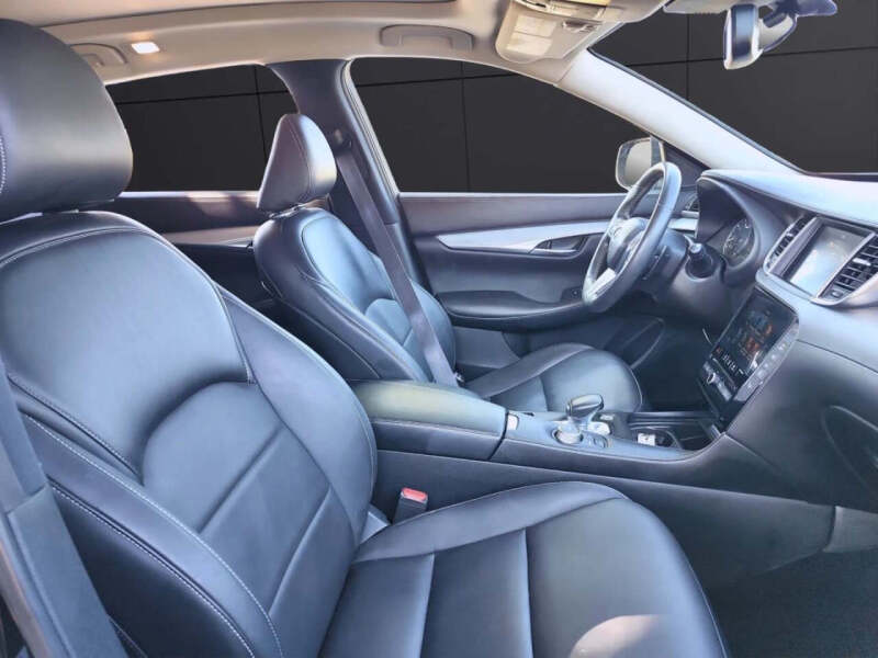 2021 Infiniti QX50 Luxe