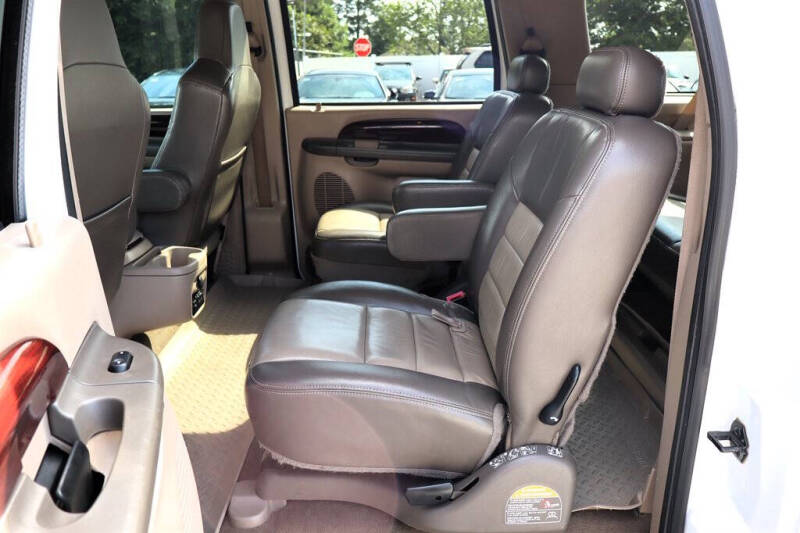 2004 Ford Excursion Eddie Bauer