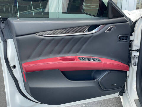 2023 Maserati Ghibli Trofeo