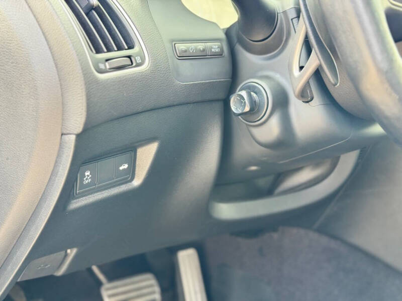 2017 Infiniti Q50 3.0T Signature Edition